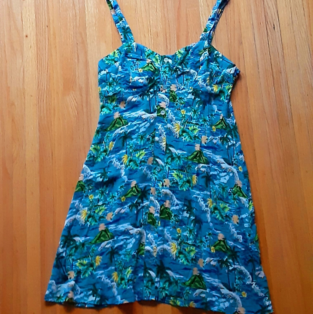 🌴🆕️Adorable Sun Dress!